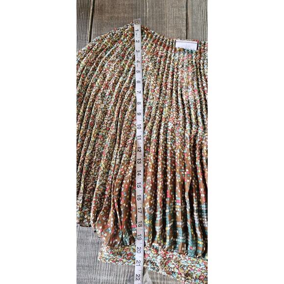 Romeo & Juliet Womens Top Small Brown Floral Sheer Pleated Flutter Sleeve NWT - Picture 7 of 7